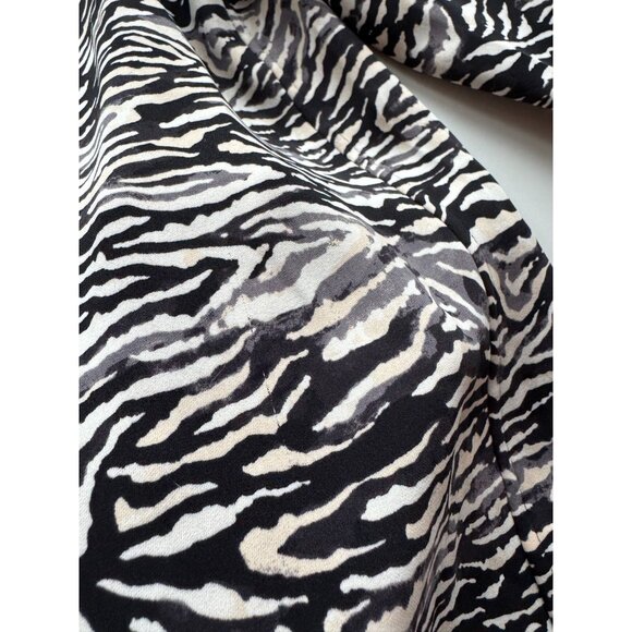 Aritzia LITTLE MOON Paloma Printed Button Up Shirt Blouse, Size XS - Picture 11 of 16